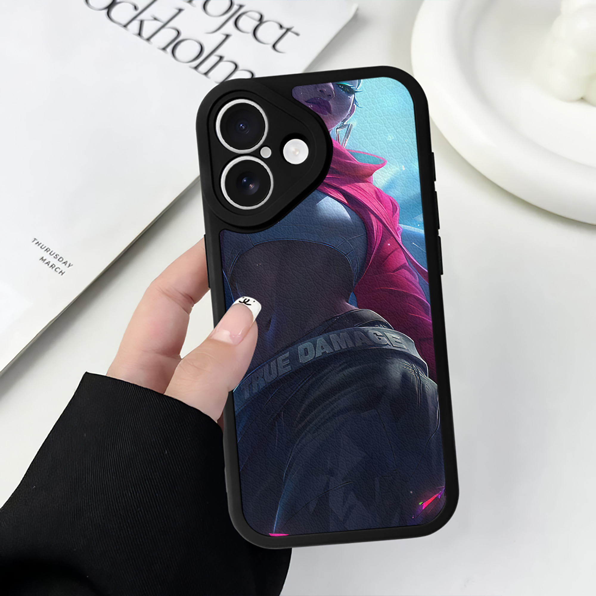 リーグ・オブ・レジェンド League of Legends LOL 【iPhone 16シリーズ対応】シリコンスマホケース（レザー調） 材質：シリコン